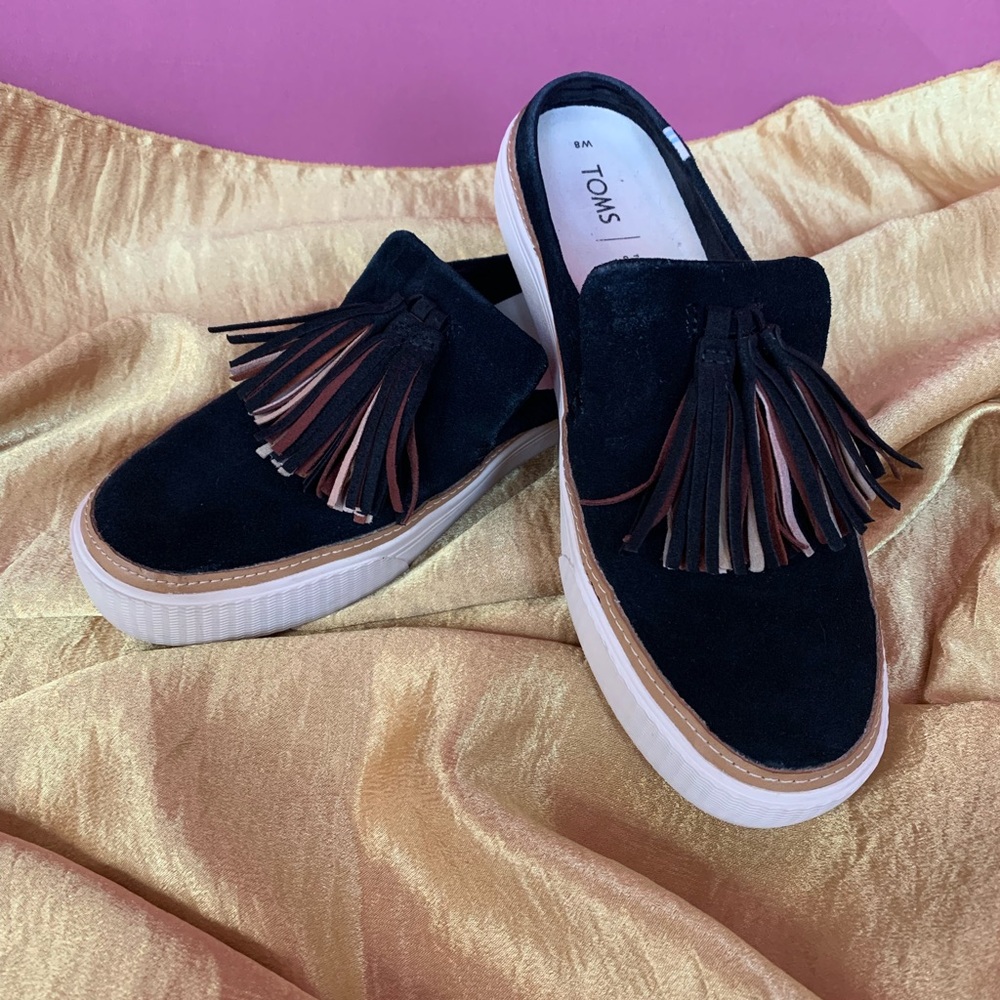 Suede Slip On TOMS Tennis Shoe